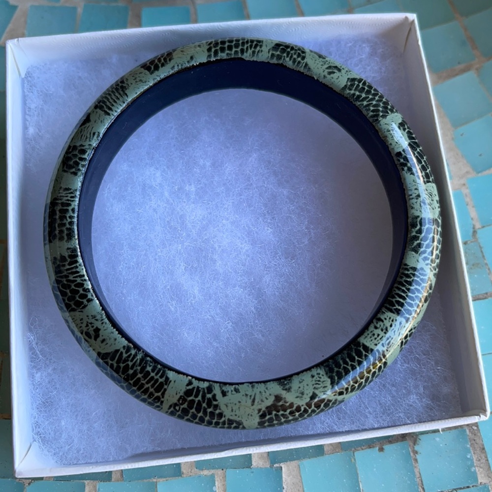 Vintage bangle bracelet